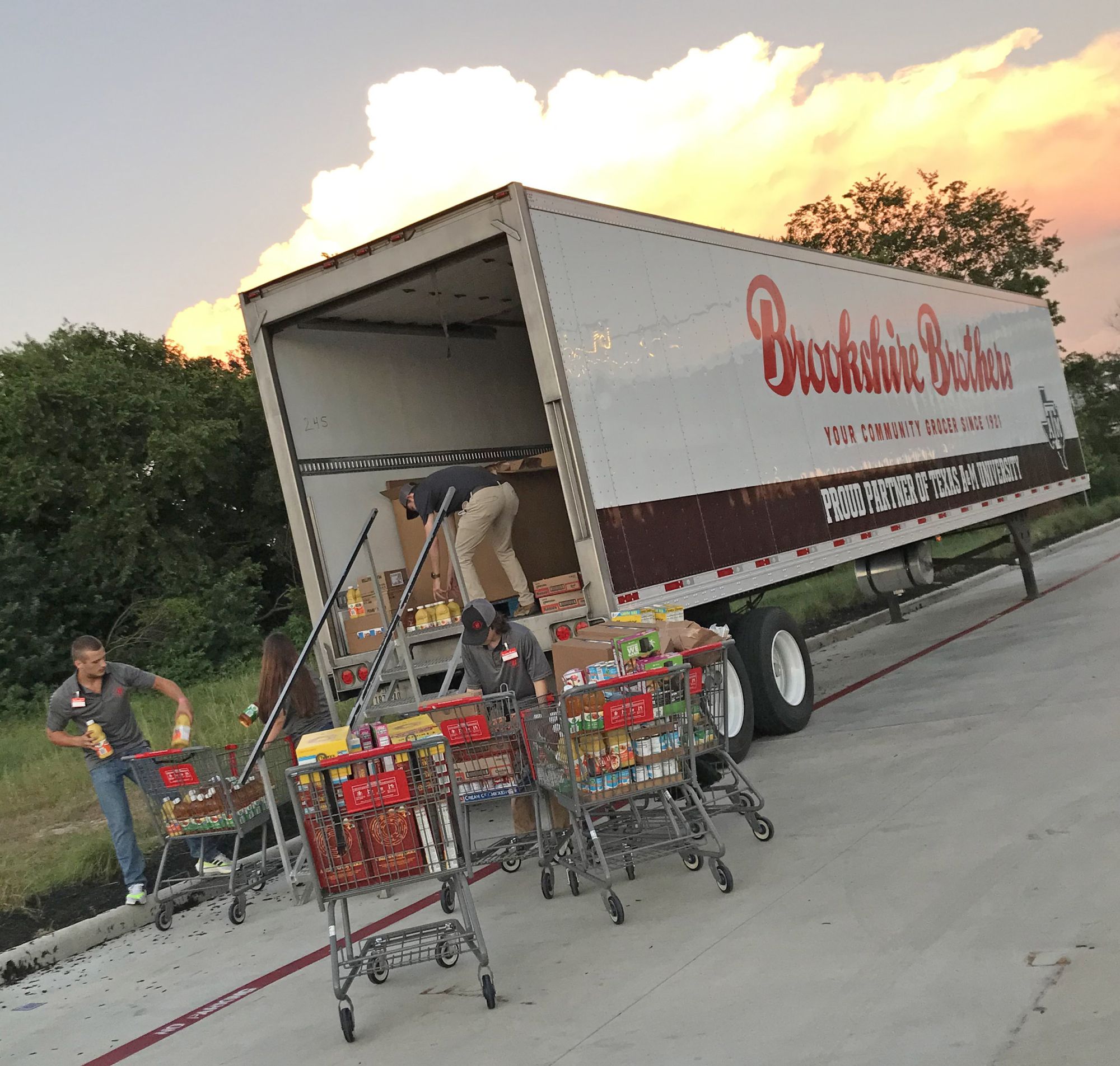 AGGIES CAN Initiative Help Fight Hunger in the Brazos Valley